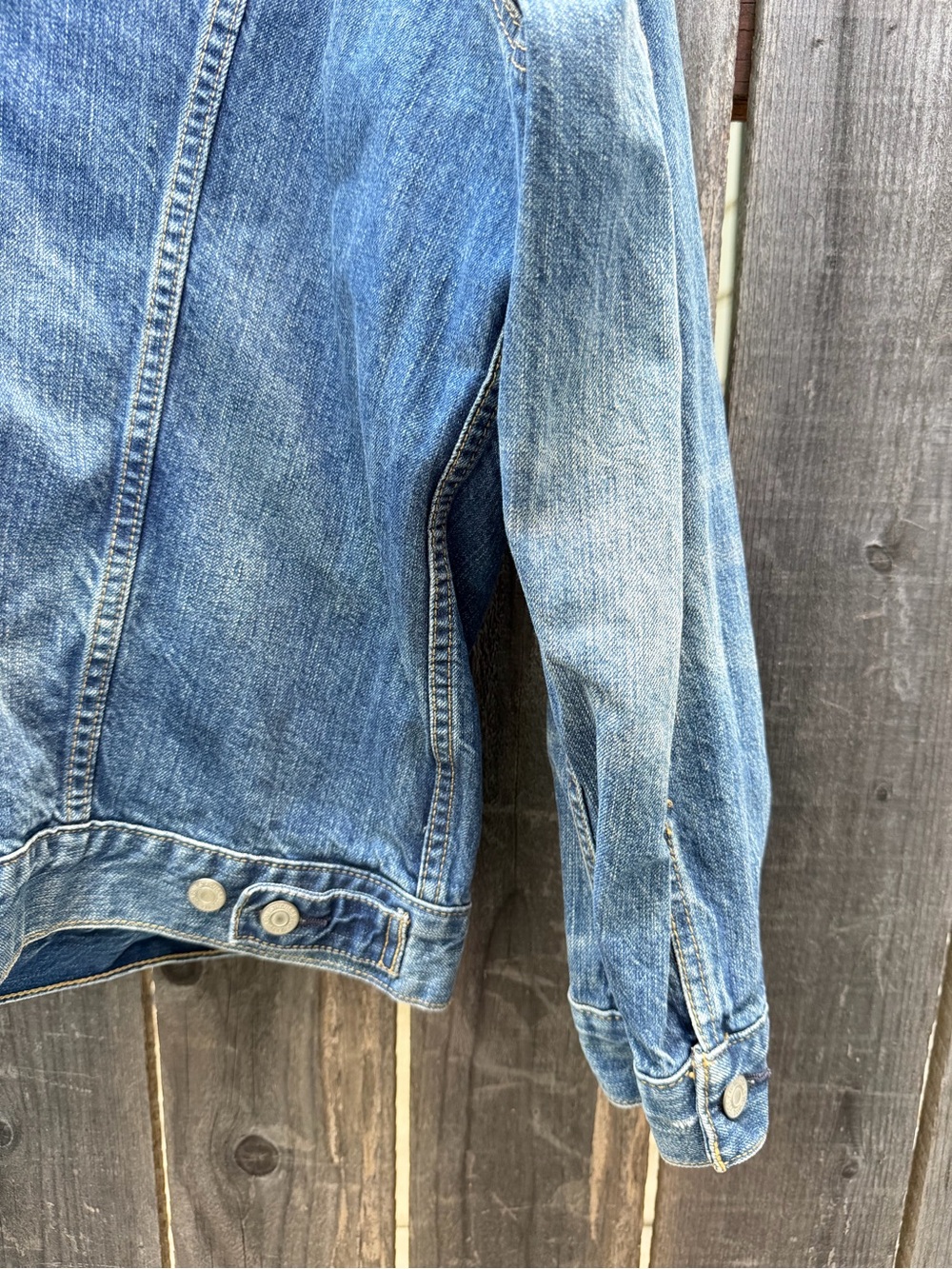 Levi’s Trucker Denim Jacket Women’s XXL Oversized Light Wash Blue Jean Jacket - Picture 9 of 14